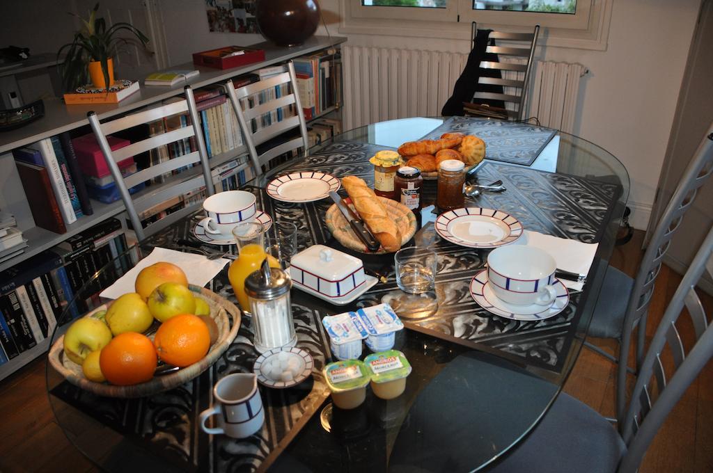 Bed and Breakfast Chez Phil Et Dom Биарриц Экстерьер фото